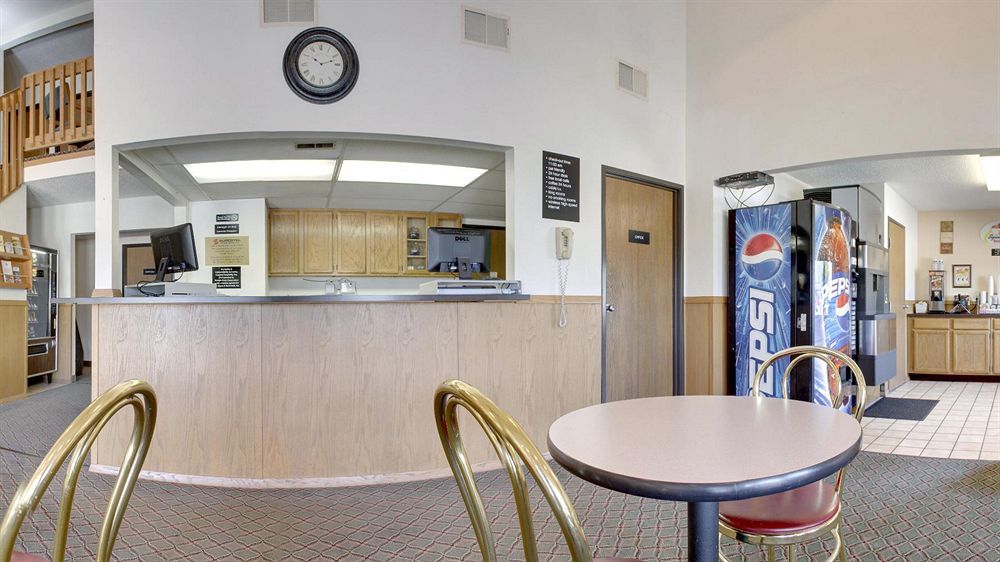 Super 8 By Wyndham West Plains Motel Dış mekan fotoğraf