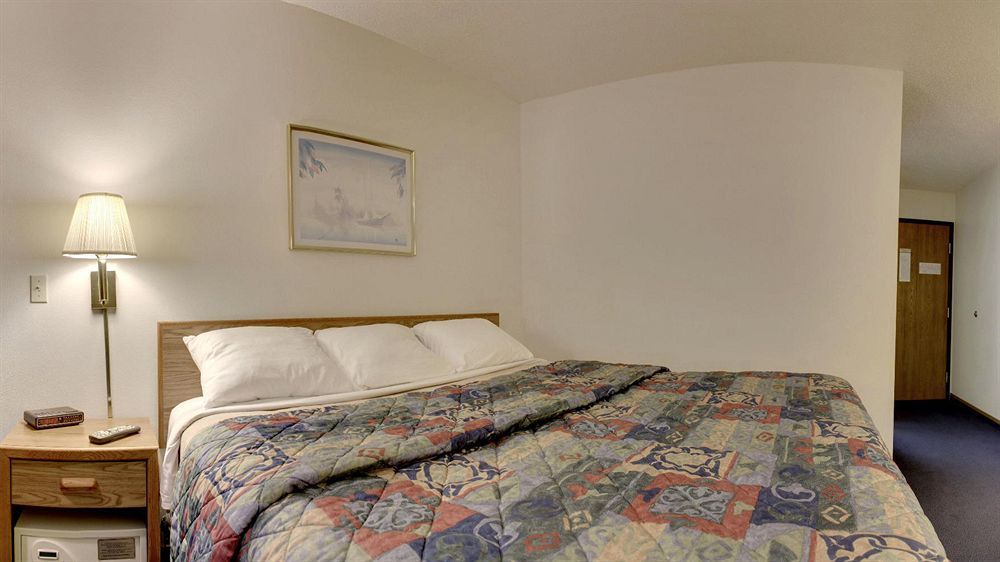 Super 8 By Wyndham West Plains Motel Dış mekan fotoğraf