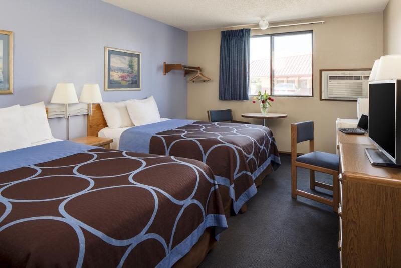 Super 8 By Wyndham West Plains Motel Dış mekan fotoğraf