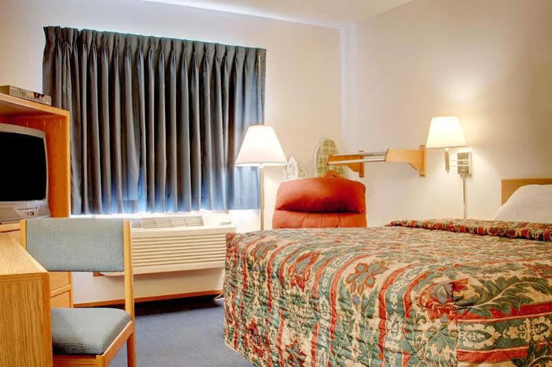 Super 8 By Wyndham West Plains Motel Dış mekan fotoğraf