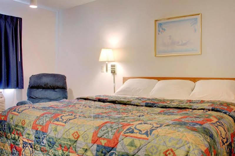 Super 8 By Wyndham West Plains Motel Dış mekan fotoğraf
